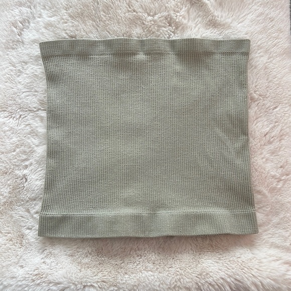 Urban Outfitters Tops - Out From Under Seamless Tube Top